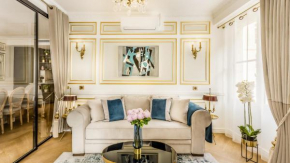 Luxury 6 Bedroom 5 bathroom Palace Apartment - Louvre View